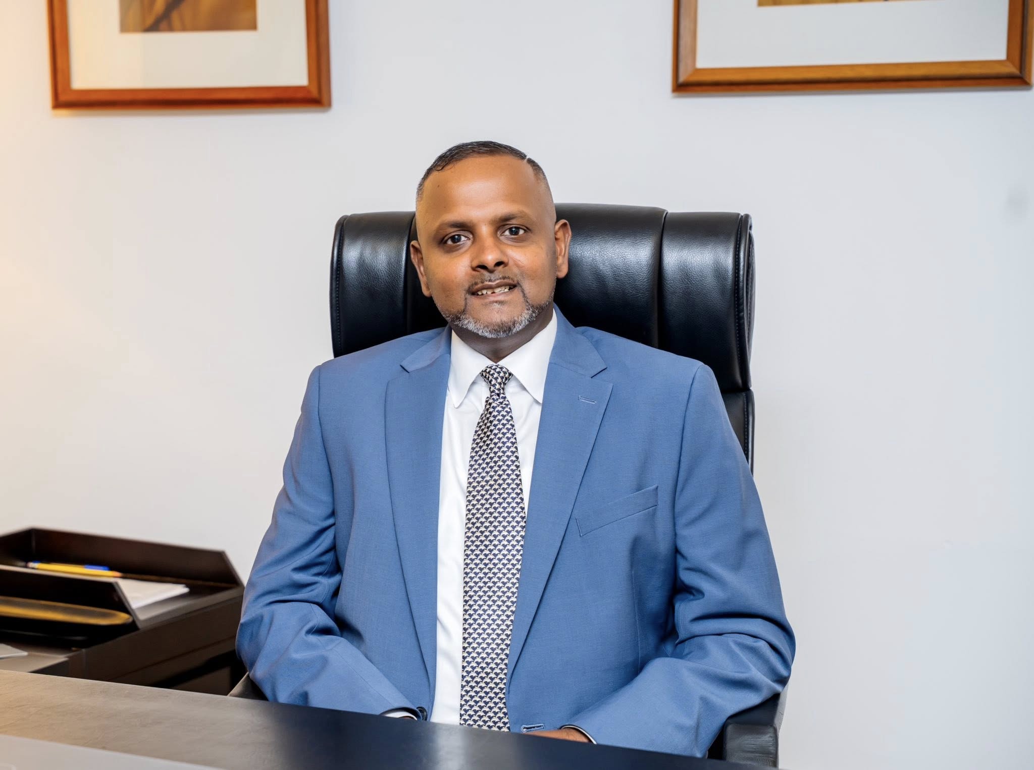 Nazoomi Azhar - Cinnamon Grand Colombo